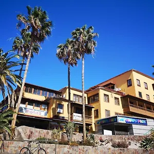 https://canarian-village-house.in-canary-islands.com